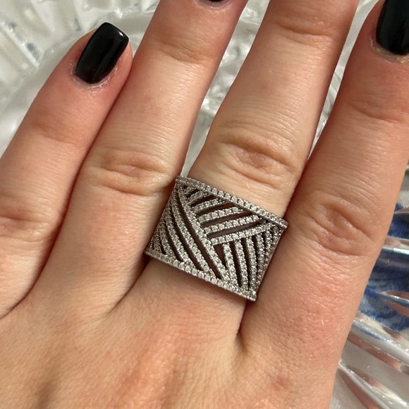 Sterling silver ring from Michael Hill - Picture 3 of 3